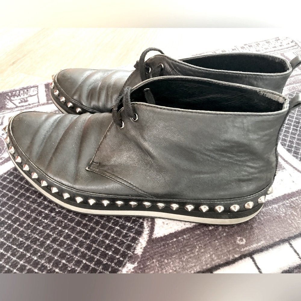 Prada leather studded lace up sneakers! Men’s sz 6.5 Women’s 8.5 EU 38.5
